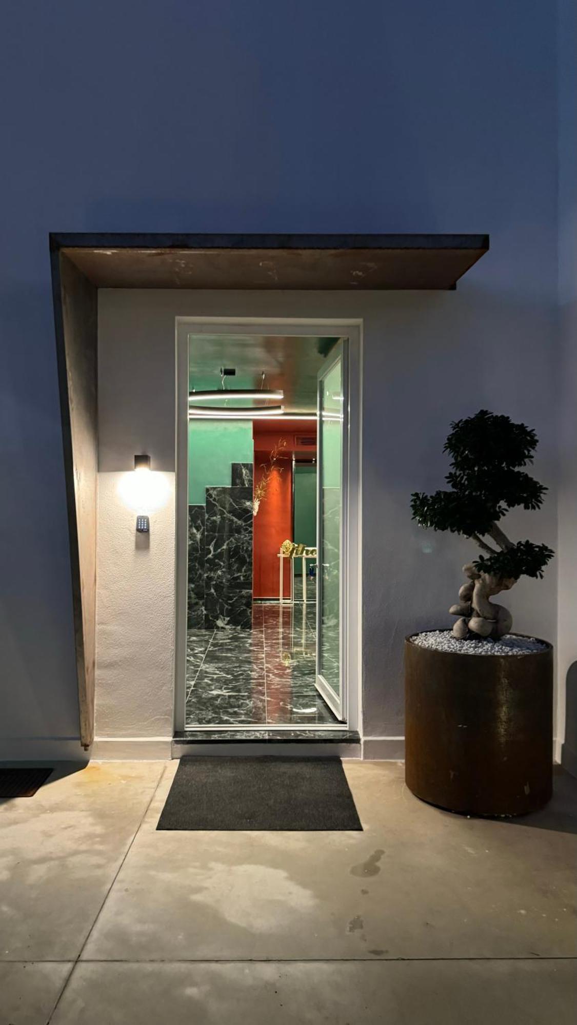 Nola Boutique Hotel Nbh Экстерьер фото